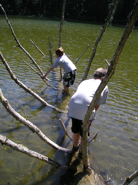 6.24-25.06 Memaloose Lake 053 